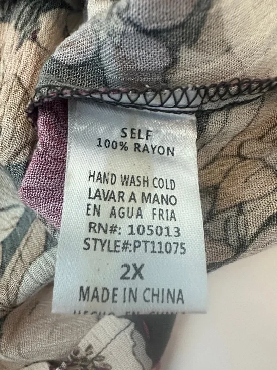 SAVANNA JANE NWT 2X Smokes Floral Yoke Blouse - Pink Floral - Picture 8 of 9